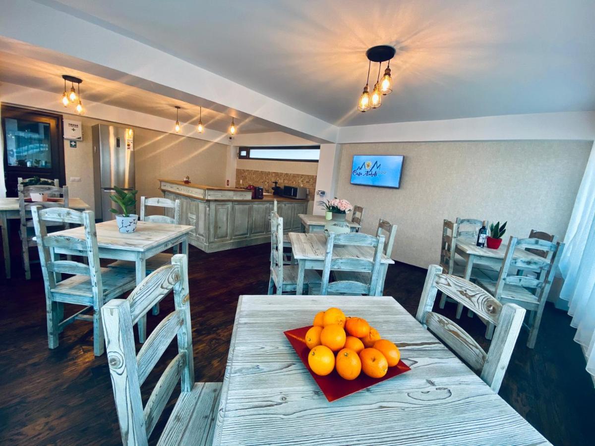 Casa Ankeli Bed and Breakfast Buşteni Eksteriør billede